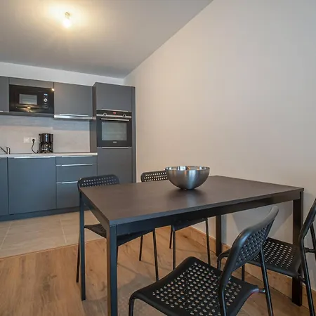 Apartment Cosy 2 Ch, 7 Pers, Pied De Pistes, Parking, Wifi - Fr-1-356-505 Valmorel