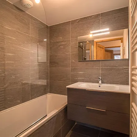 Cosy 2 Ch, 7 Pers, Pied De Pistes, Parking, Wifi - Fr-1-356-505 Apartment *